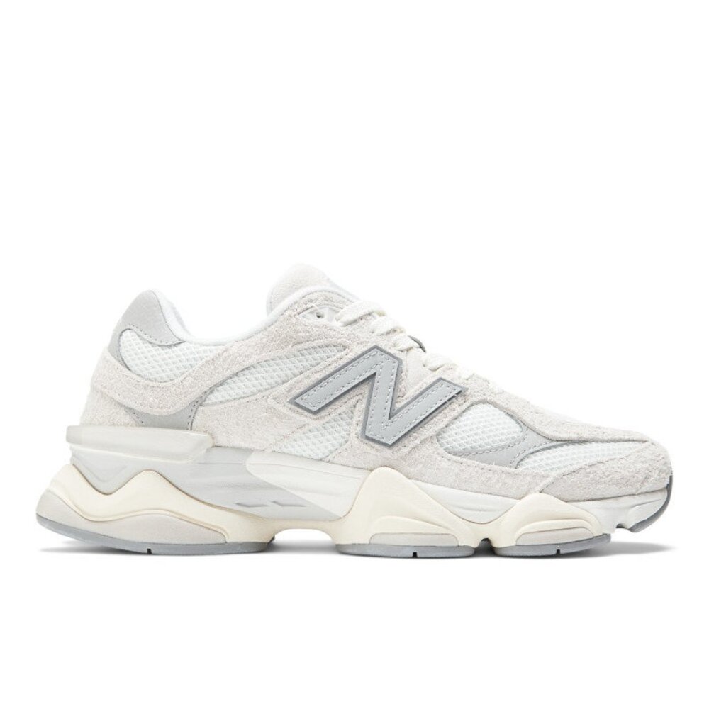 New Balance 9060 - Moonbeam Sea Salt